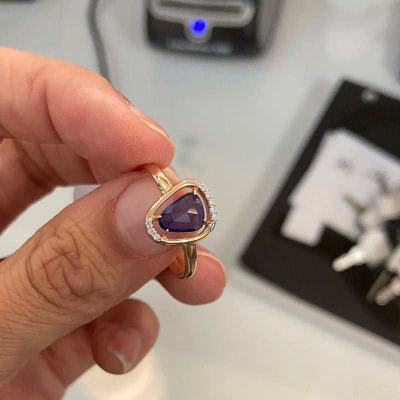 0.68s 0.07ct 2.3gr Ring